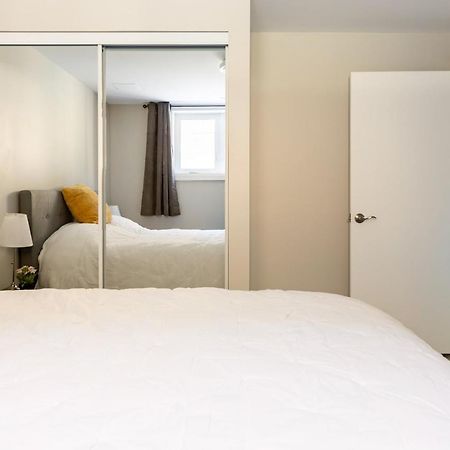 Entire 2 Bedroom Apartment Downtown - U1 Kitchener Exterior foto